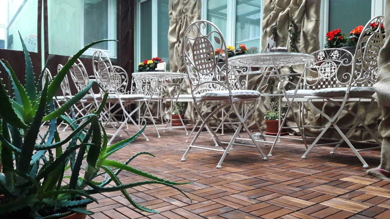 Boutique Hostel Kings N' Queens Zagreb Exterior foto